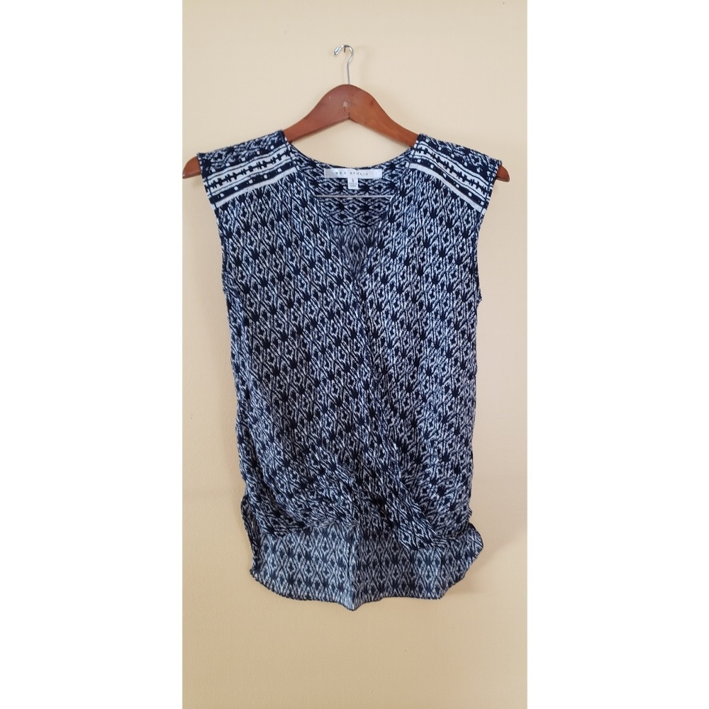 ⭐ Max Studio Sleeveless Blouse